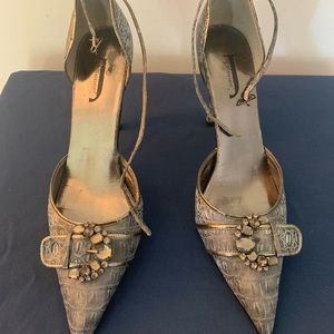 Grey & silver J. Renee “Cassidy” pointy toe heel with ankle strap